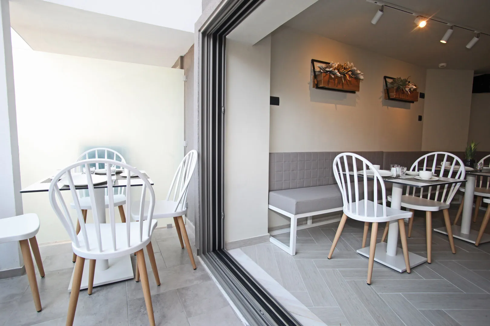 Athinais Hanioti Luxury Apartments Breakfast Lounge Hanioti, Halkidiki, 63085, Central Macedonia, Greece IMG 7166