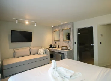 Athinais Hanioti Luxury Apartments Superior (100) Hanioti, Halkidiki, 63085, Central Macedonia, Greece 100 Superior 3